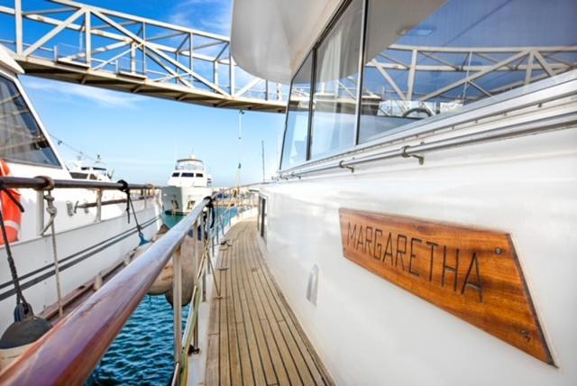 Charming Boat In Barcelona - Perfect Getaway Ξενοδοχείο Sant Adria de Besos Εξωτερικό φωτογραφία